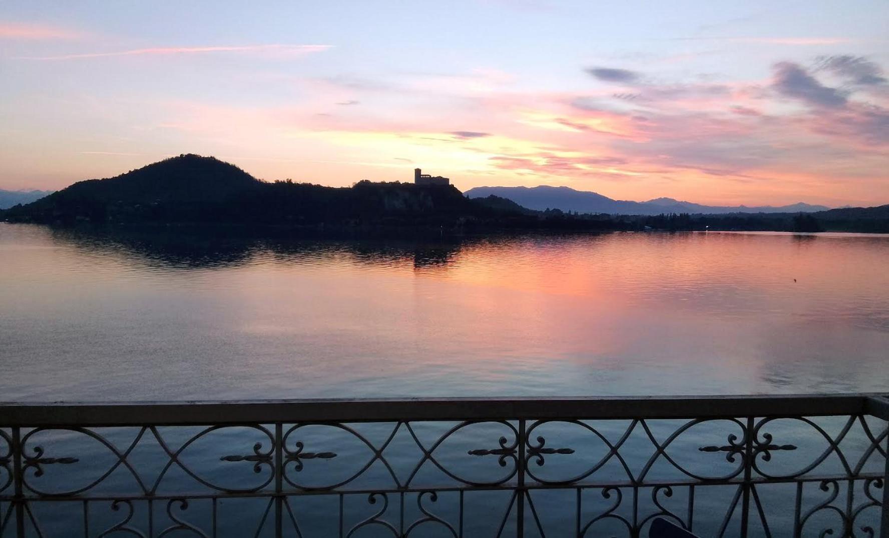 Fwl Romance On The Lake - Panorama Арона Екстер'єр фото